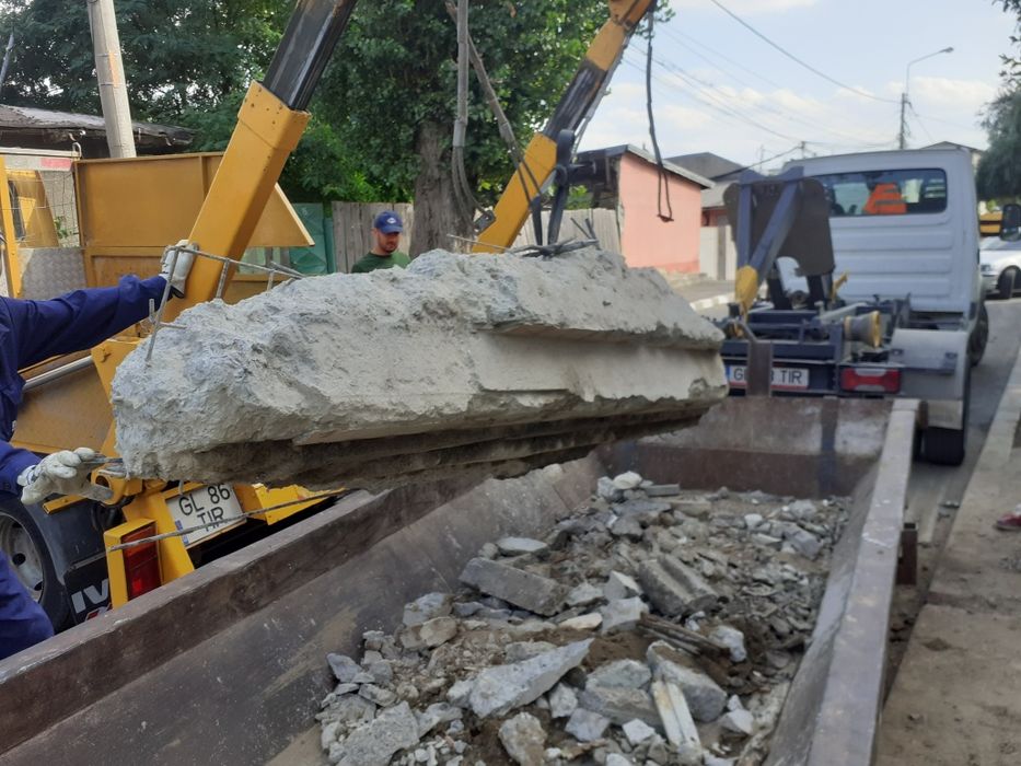 Inchiriere container/bena 5T pentru moloz/moluz/deseuri .250 lei.