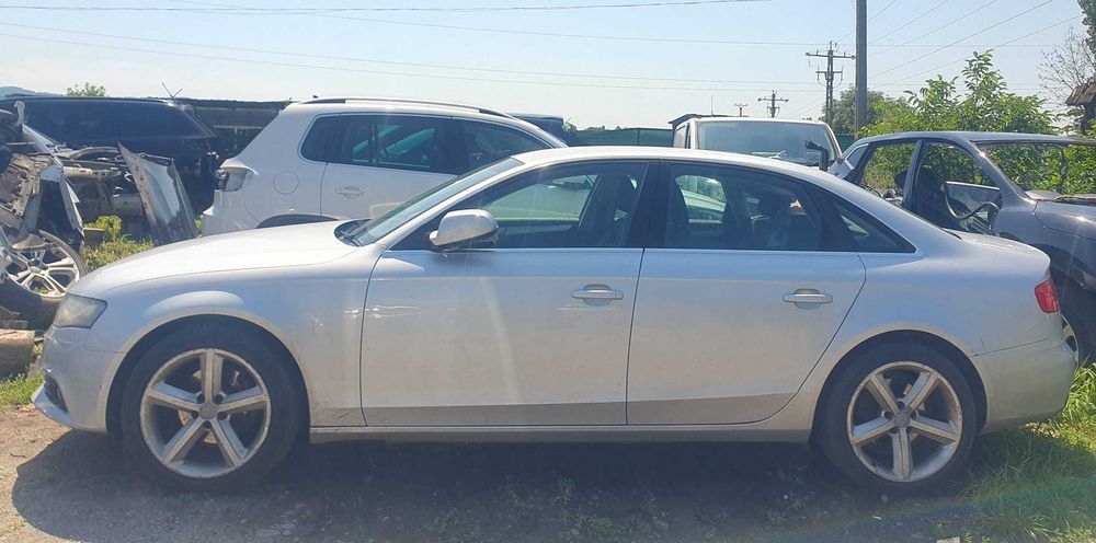 Dezmembrez Audi A4 B8 2.0TDI 2011