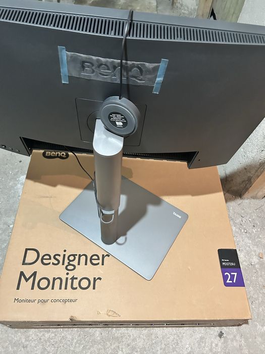 Benq PD2725U - за ремонт или за части