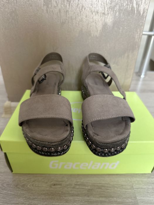 Сандали Graceland