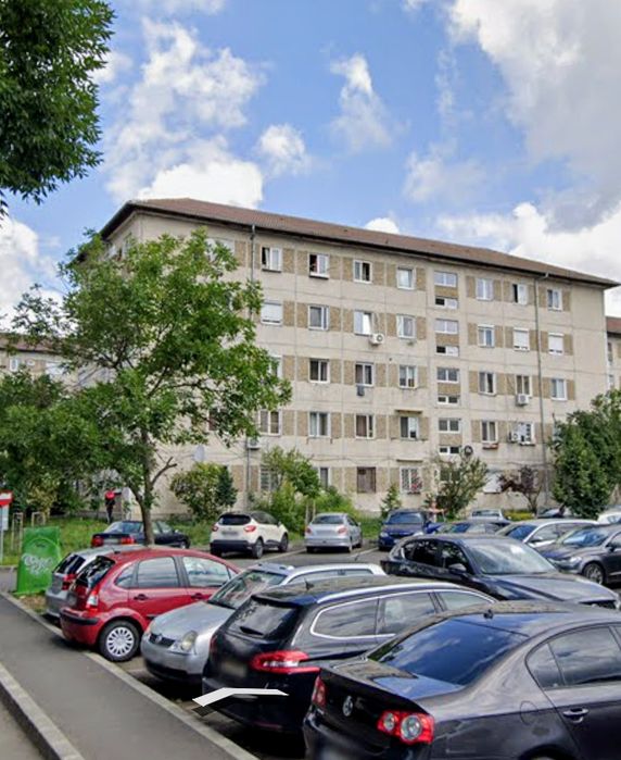 Proprietar,vind garsonieră CENTRAL