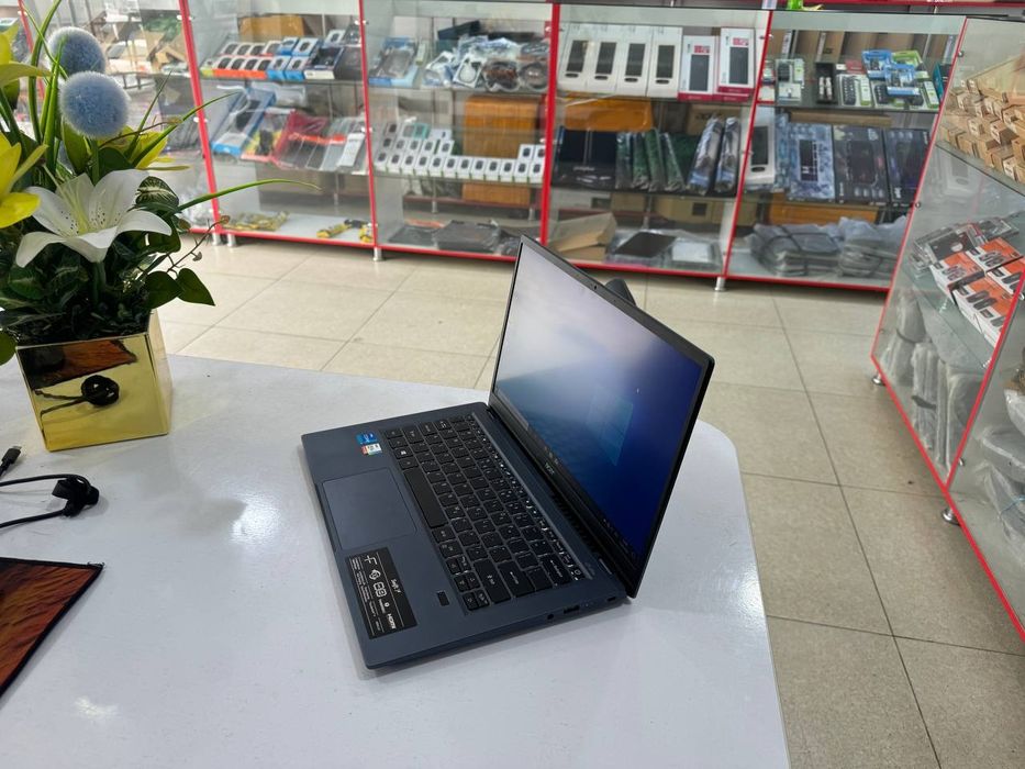 Acer swift 3x 16/512gb