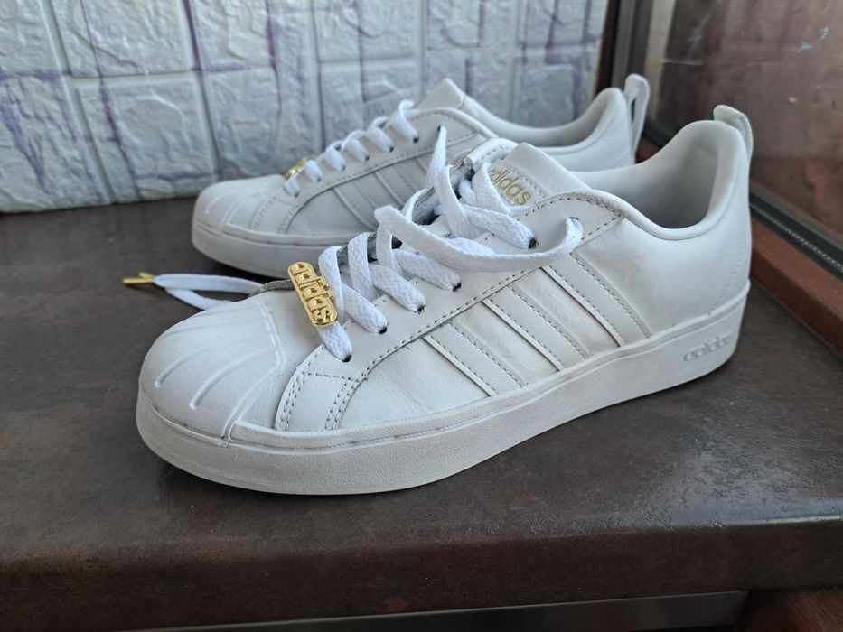 дамски кецове спортни обувки,маратонки Adidas ном.37.5