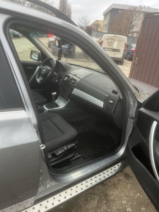 Vând BMW X3 20d, stare foarte bună