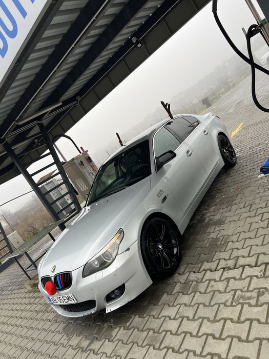 Vand sau schimb bmw 520d  2005  2.0 diesel 163cp pret 4300€