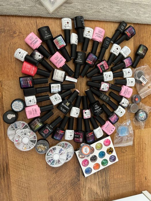 Гел лакове и сетове за декорация