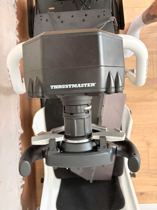 Thrustmaster T598-P + Ferrari SF1000 + Playseat f1