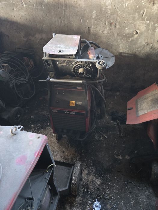 Телоподаващи апарати CO2 LINCOLN, ESAB, HELVI