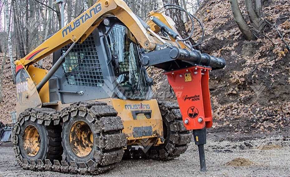 Гидромолот Impulse 100 Classic на мини-погрузчик JCB SSL 175