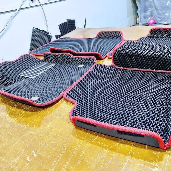 Авто коврики/полики EVAKOR/Evocar_pro Premium Tracker 2