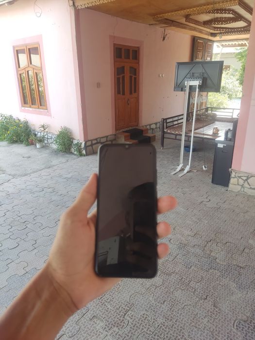 Samsung A02s srochna sotiladi