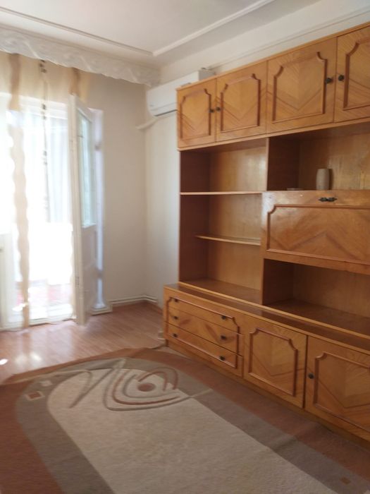 inchiriez apartament cu 1 camera