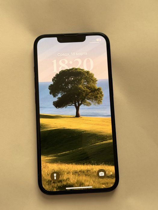 IPHONE 13 в идеальном состоянии