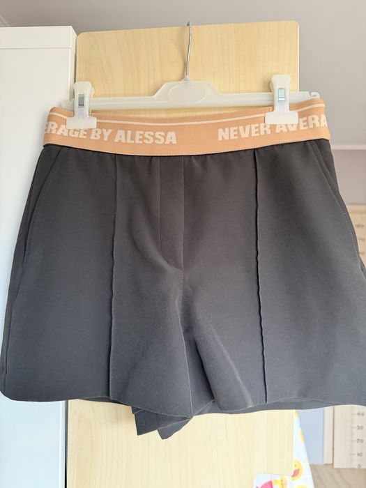 Alessa Adore You Къс Панталон - Черен