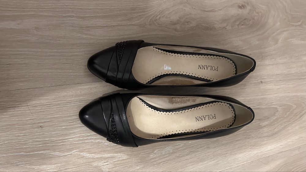 Туфли,  босоножки, шлепки 37-38 размер