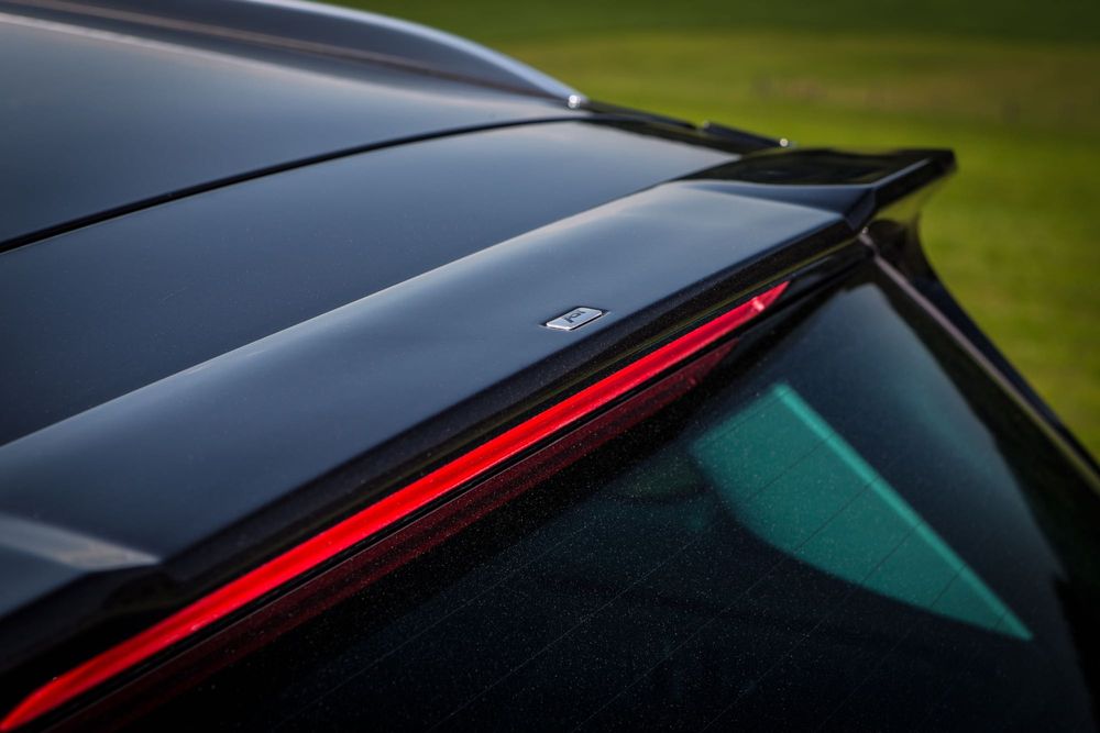 VW Passat Комби /B8/ 2014-2023 ABT Заден Спойлер