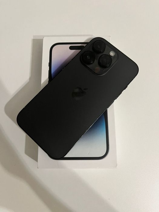 Продам идеальный айфон 14 про