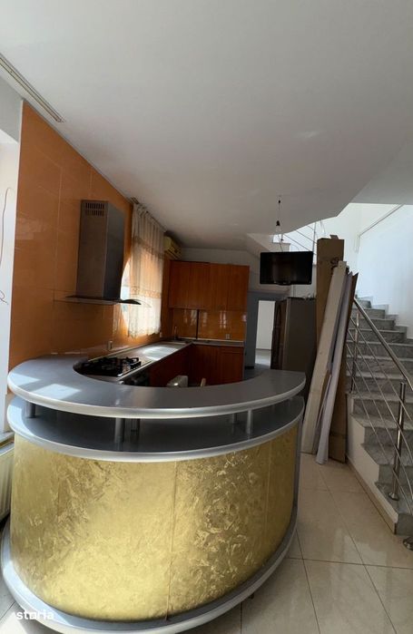 Apartament spatios 4 camere - zona Promenada Mall