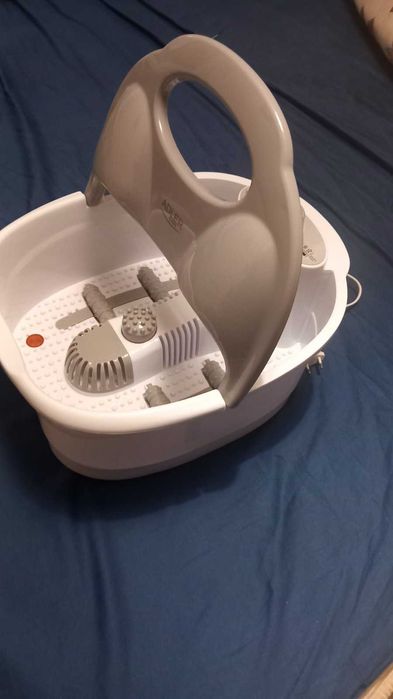 Нова ваничка масажор за крака Adler AD 2167