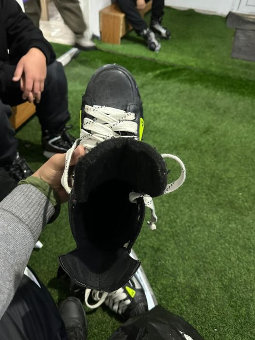 Коньки  хороший 42р.рр