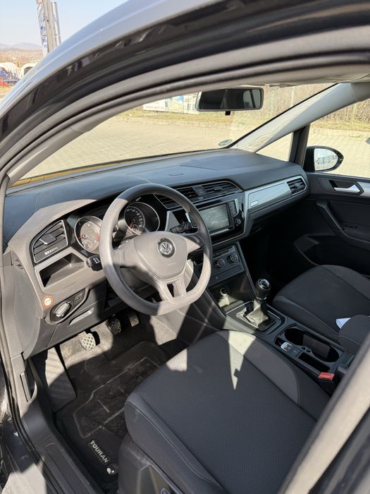Vw Touran 1.6 TDI  2017 tva ded import Germania