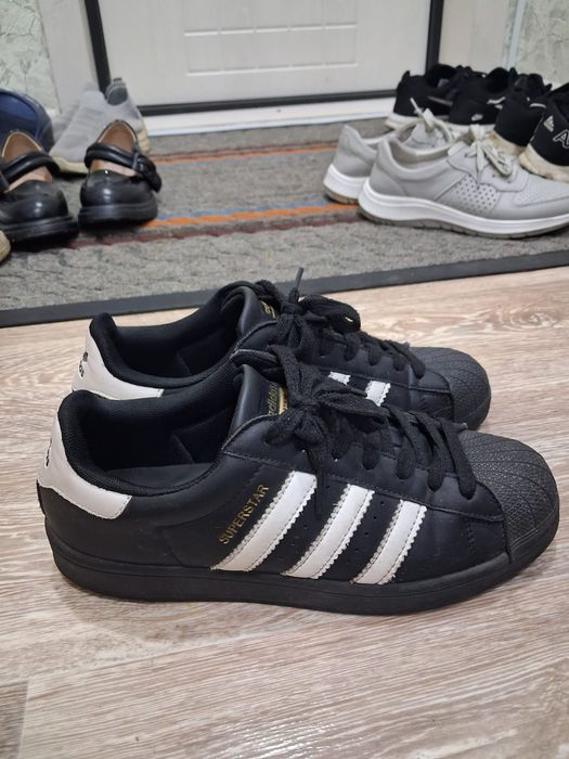 Продам кросовки (супер стары)