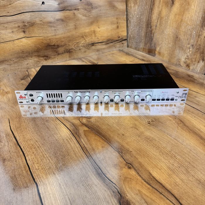 Dbx 376 ламповый предусилитель
