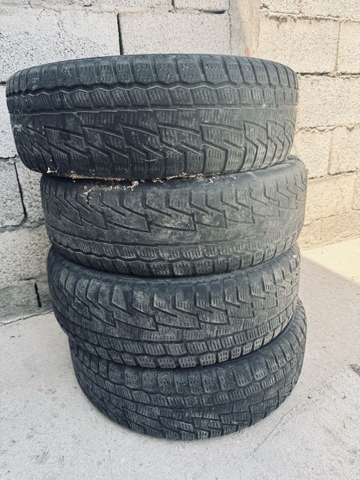 Зимний комплект шин R 15