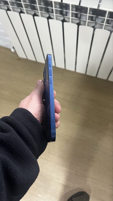Продам iphone 12