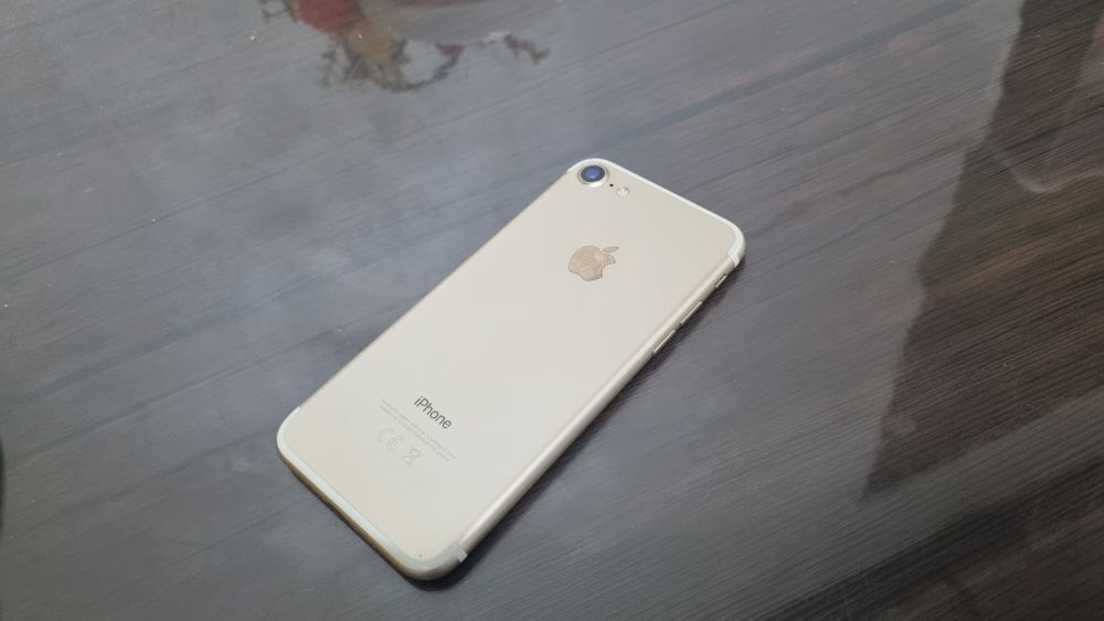 Iphone 7 продам прошитый