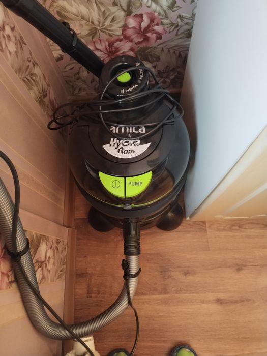 Продам Моющий пылесос Аrnika Hydra Rain.