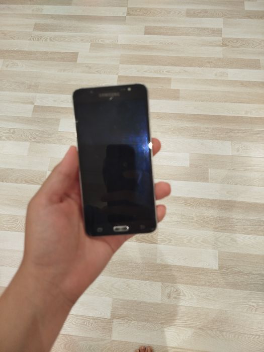 Samsung Galaxy J7 IDEAL