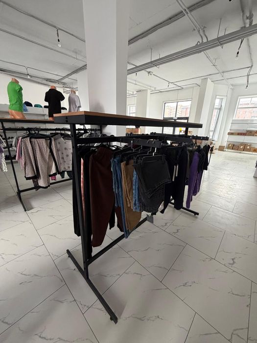 Продам витрины для одежды