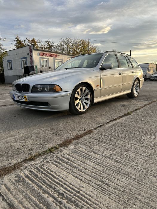 Vand sau Schimb BMW E39 525i benzina !!