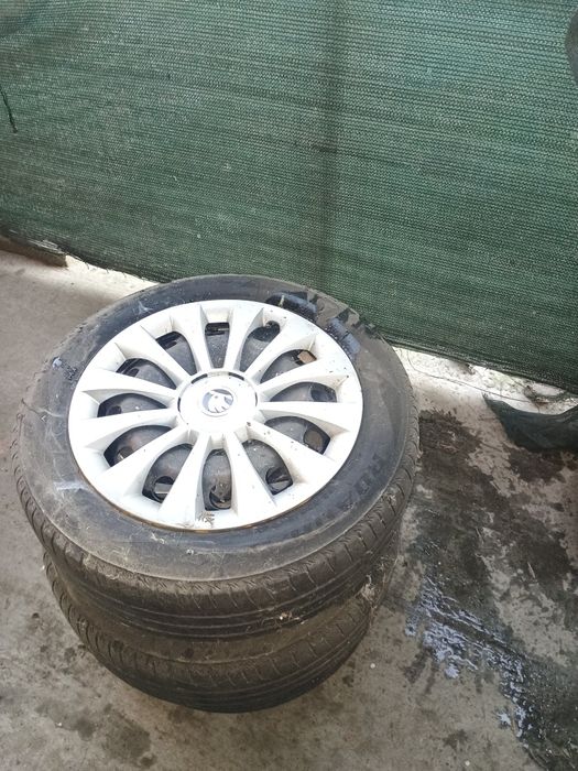 Vand anvelope cu jante 8 buc vara iarna