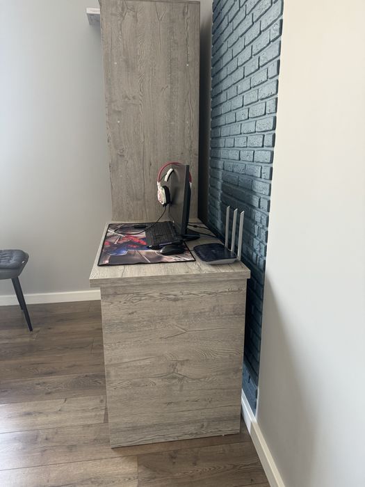 Шкаф с компьютерным столом