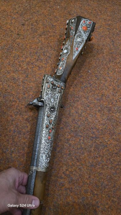 Продавам старо пушка шишане