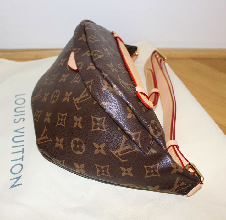 Чанта за кръст Louis Vuitton Bumbag