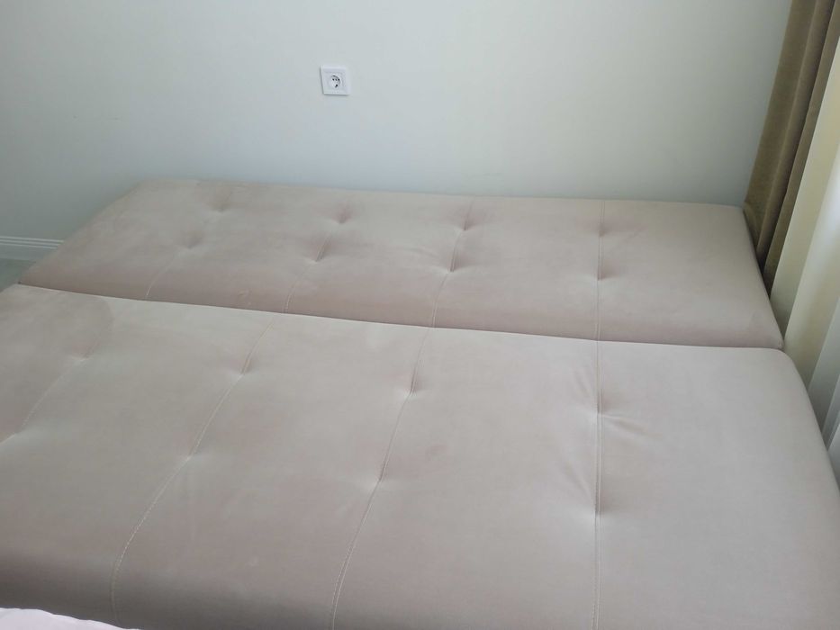 Диван раскладной с подушками