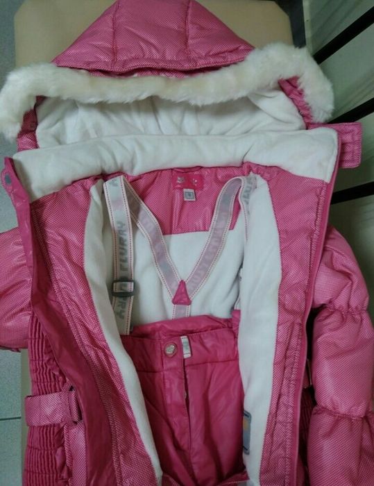 Зимний комбинезон для девочки