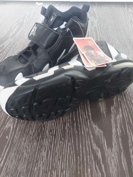 Кроссовки, рр 44.  НОВЫЕ