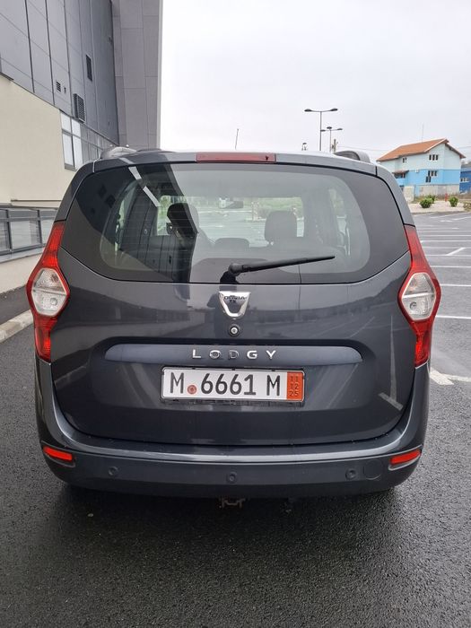 Dacia lodgy 7 locuri an 2013 1.5 diesel AC Germania senzori carte serv
