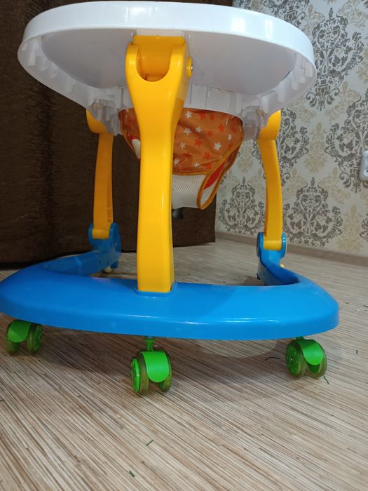 Продам ходунки-толокар 2 в 1