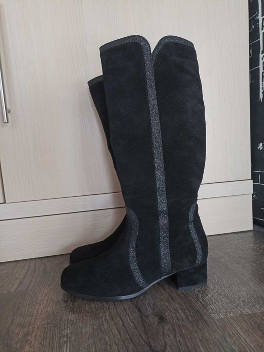 Елегантни ботуши естествен велур (39)