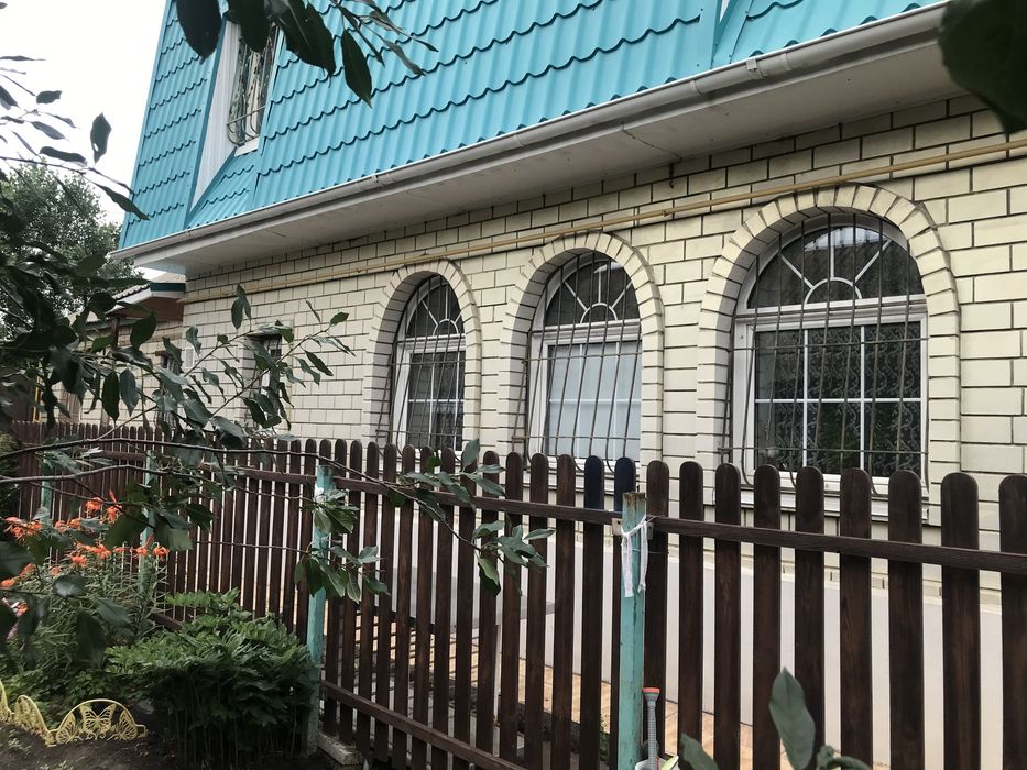 Частный дом, два уровня.