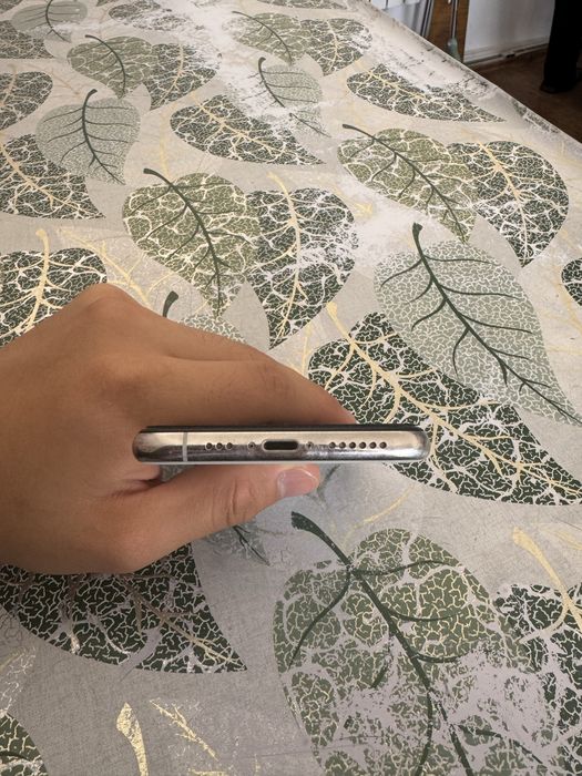 iphone 11 pro в идеальном состояний