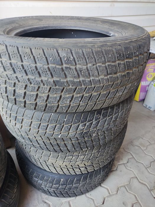 продам зимнюю резину R18