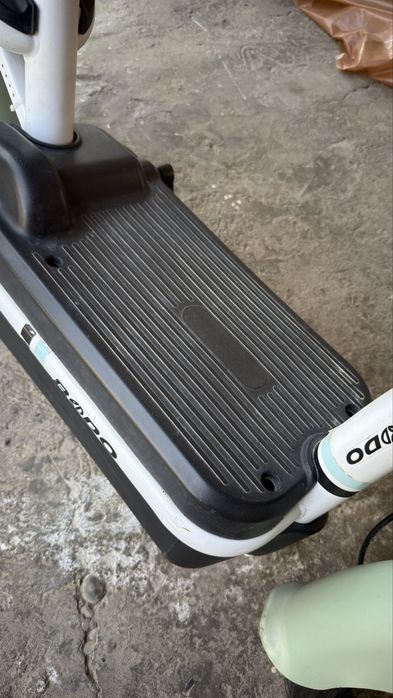Skuter elektr sotiladi скутеры