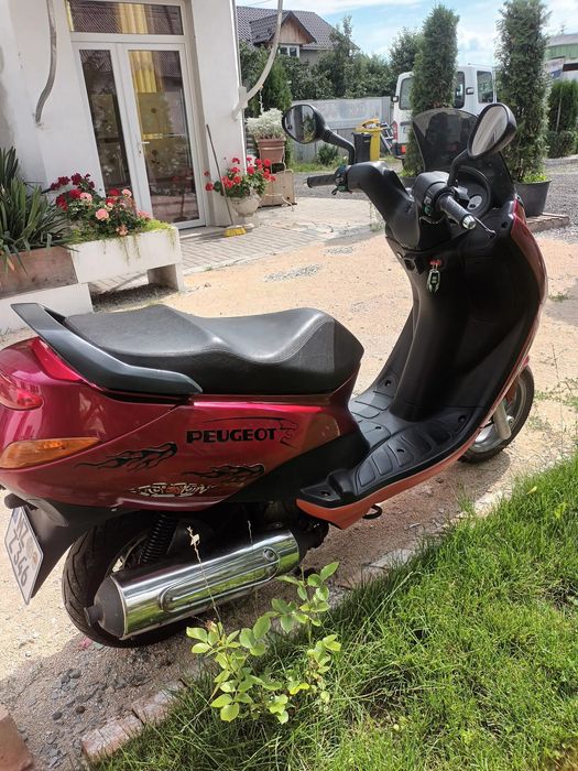 Vând Scuter Peugeot 125 cm an fabricație 2001