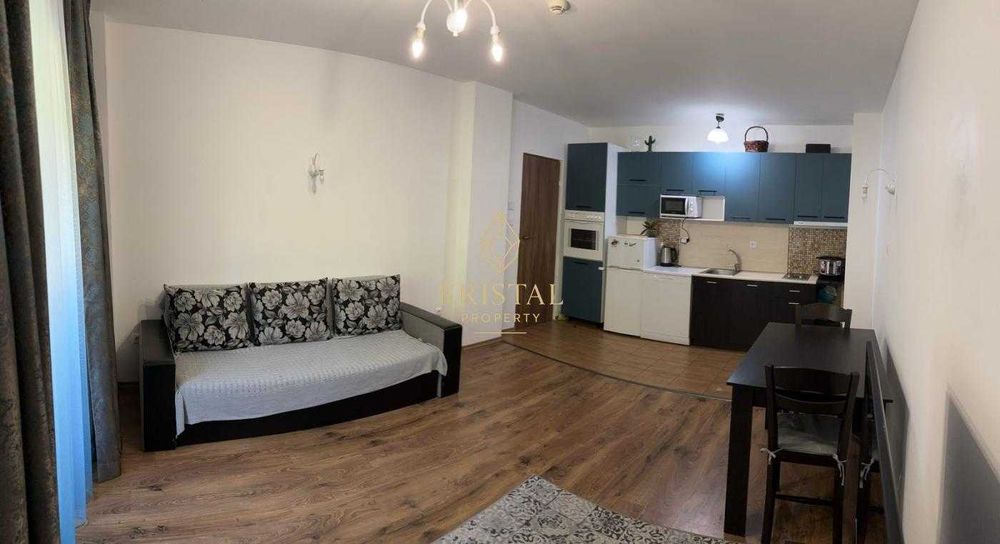 Продава се Тристаен апартамент в Свети Влас - 88 кв.м за 1478 €/кв.м - Снимка #1